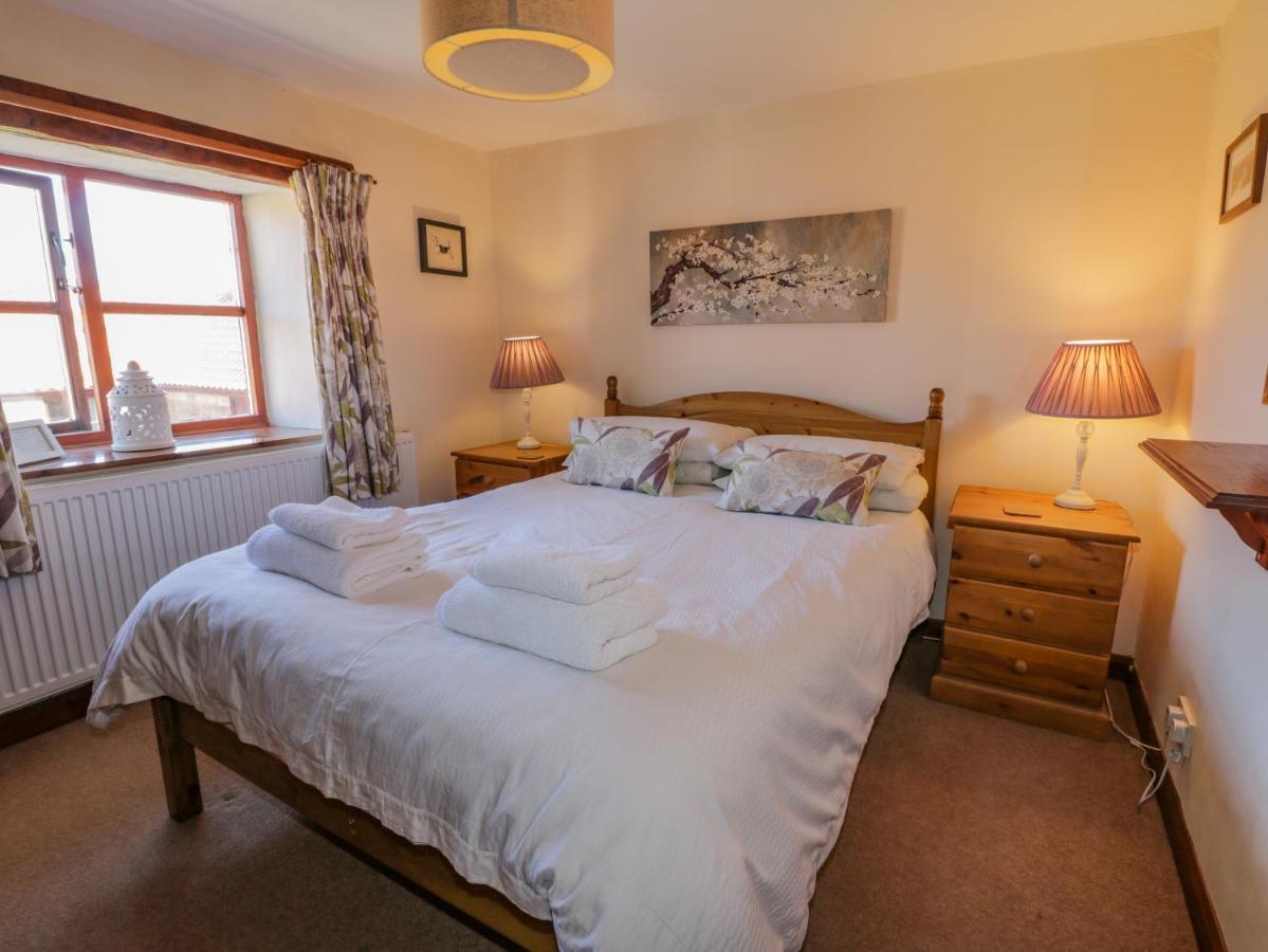 Danby Cottage Уитби Экстерьер фото